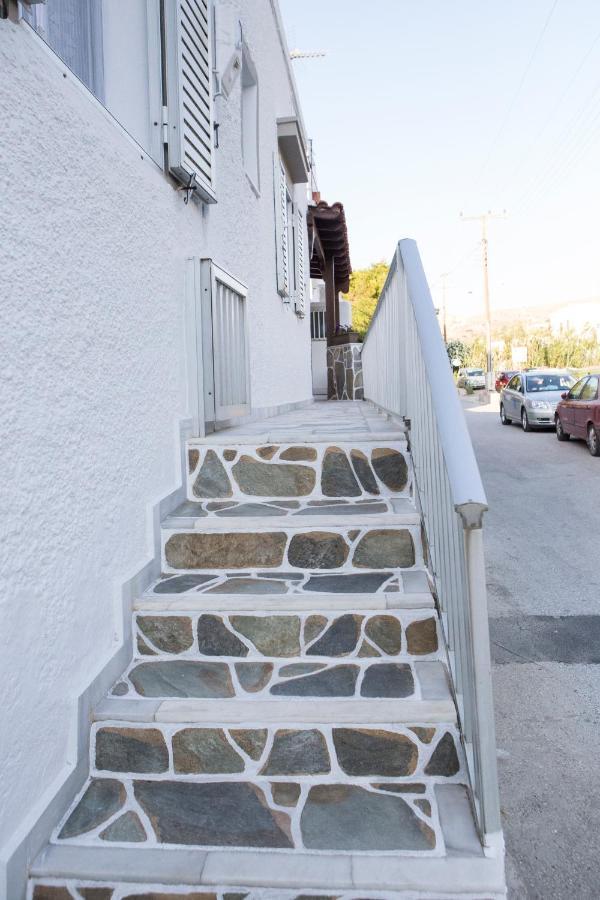 Venerdi Libero Villa Kini Exterior photo