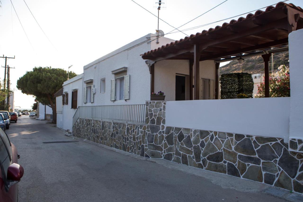 Venerdi Libero Villa Kini Exterior photo