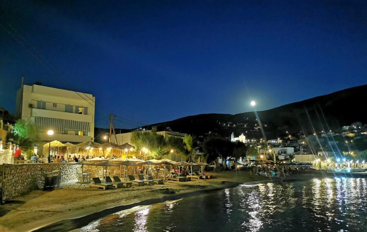 Venerdi Libero Villa Kini Exterior photo