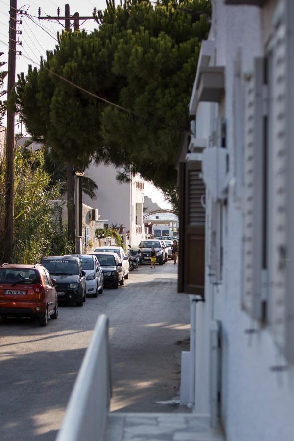 Venerdi Libero Villa Kini Exterior photo